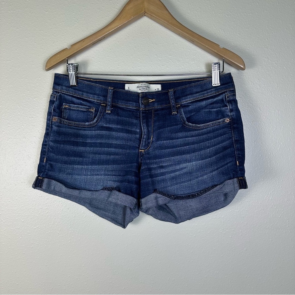 ABERCROMBIE & FITCH Women's 6/28 Low Rise Roll Hem Dark Wash Mini Short Shorts